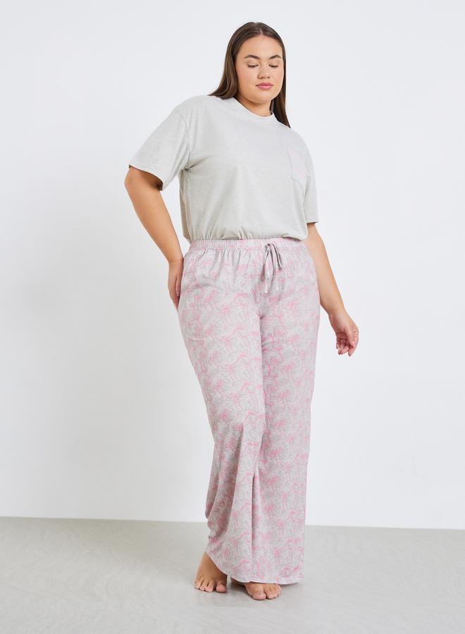 Styli Plus Size Pocket Trim T-Shirt and Bow Print Pyjama Set - Image 4